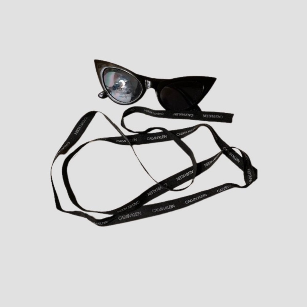 Calvin Klein Ribbon